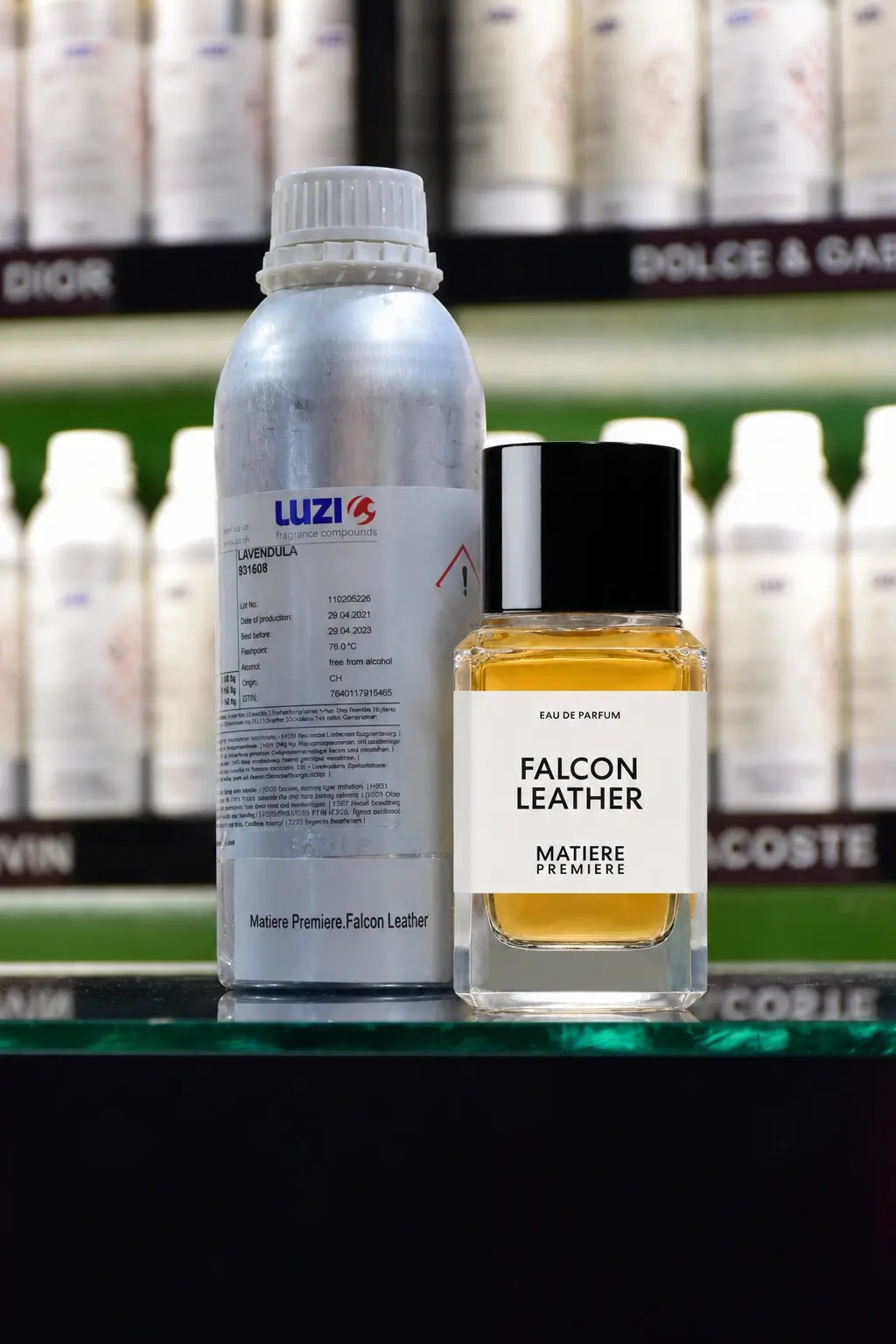 عطر falcon leather