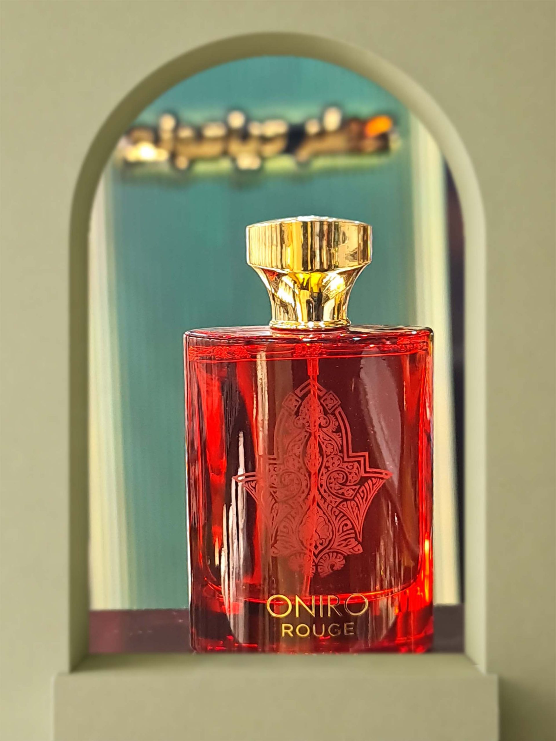 اونیرو رژ(قرمز) فرگرنس ورد (Oniro Rouge Fragrance World)