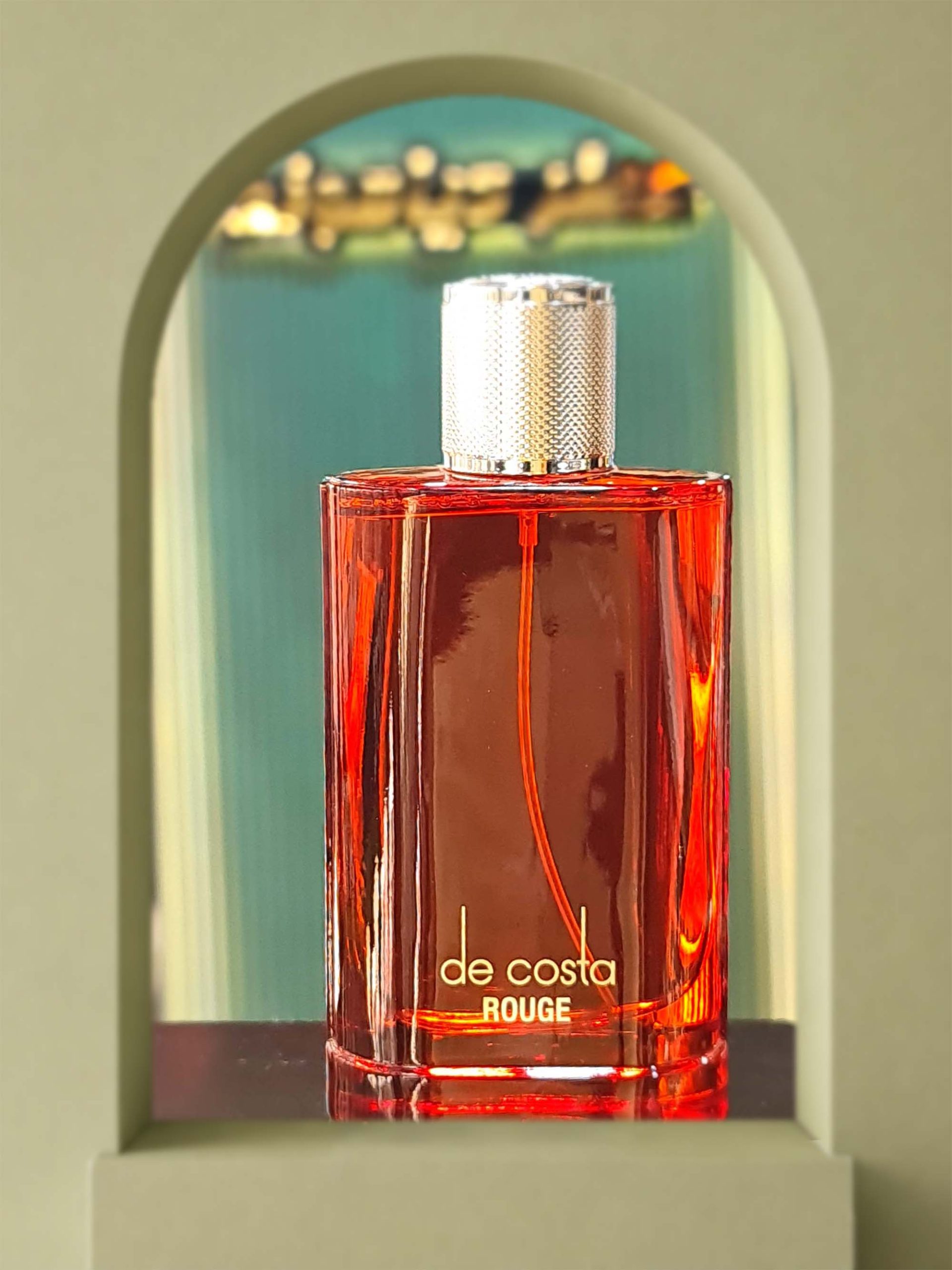 د کوستا رژ فرگرنس ورد (De Costa Rouge Fragrance World)